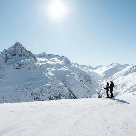 住宿加早餐酒店 Sonnenwinkl Oberlängenfeld