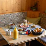 Bed & Breakfast Sonnenwinkl Oberlängenfeld